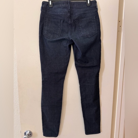 NWOT RICH & SKINNY Women’s, Zip Up 5 Pocket Skinny Distressed Blue Jeans Size 29 - Picture 2 of 6